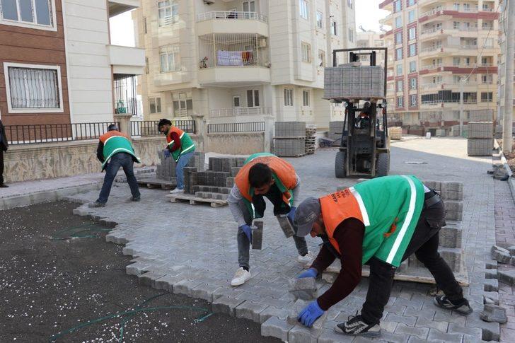 Karaköprü’de kilitli parke döşeme çalışmaları sürüyor G2