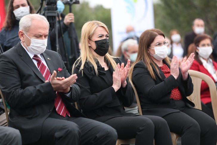 Denizli’de ’Sağlık Çalışanlarına Saygı Anıtı’ 14 Mart Tıp Bayramı’nda törenle açıldı G4