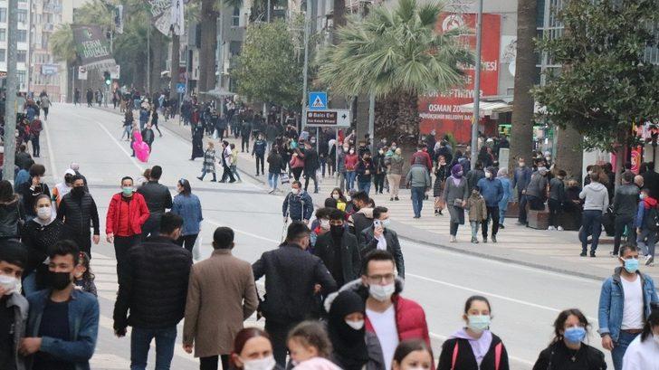 Denizli’de sosyal mesafe unutuldu G2