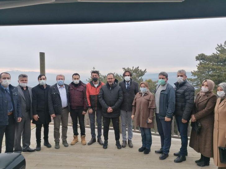 Bakan Kasapoğlu, Murat Dağı Termal Kayak Merkezi’ni ziyaret etti G3