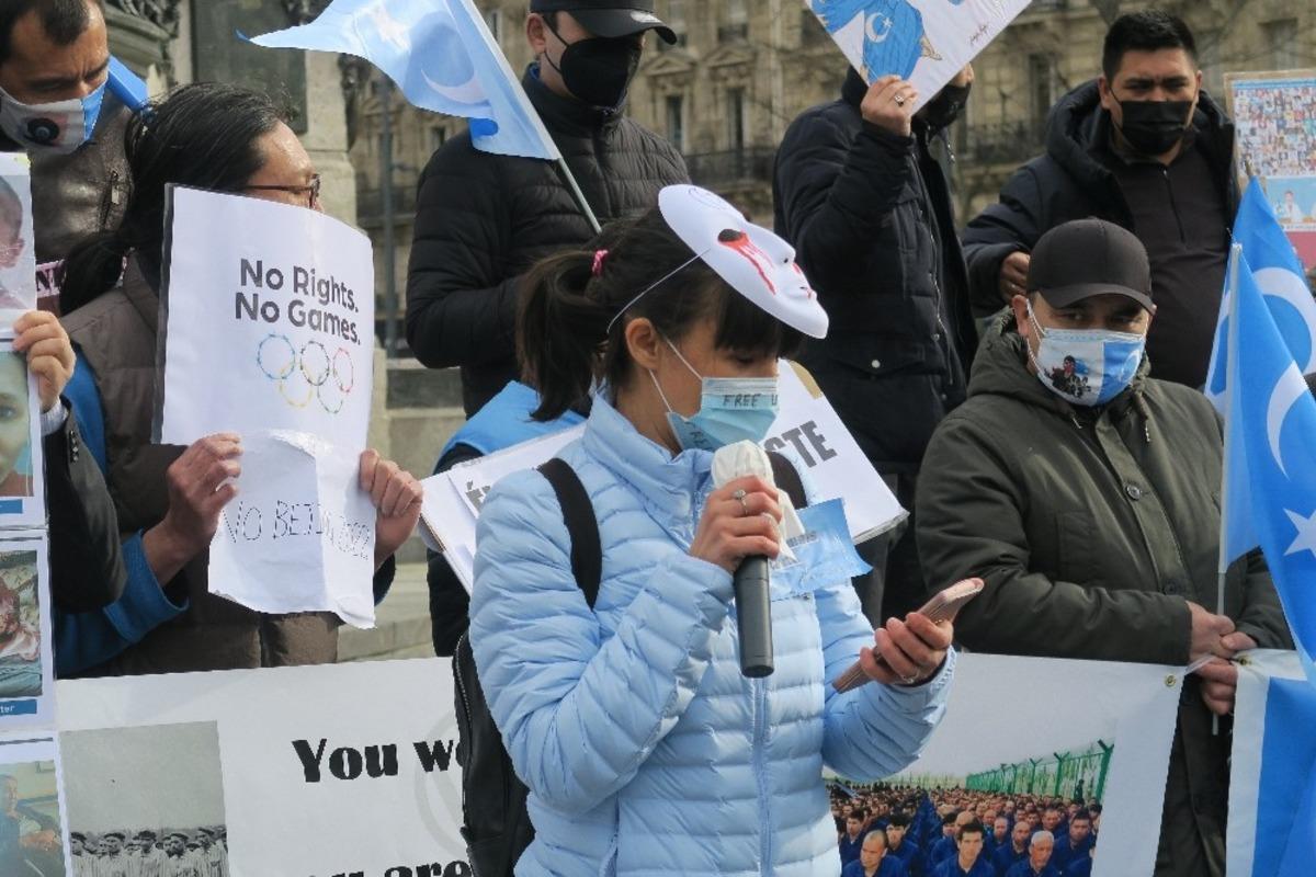 Fransa&rsquo;da Uygur T&uuml;rklerine destek protestosu