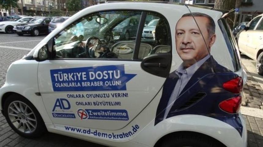Almanya'daki seçim kampanyalarında Erdoğan afişi: Cumhurbaşkanı'nın fotoğrafıyla oy istediler