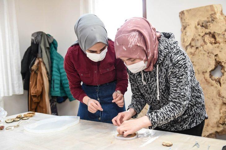 Altındağ Belediyesi’nden kadınlara mesleki eğitim kursu G4