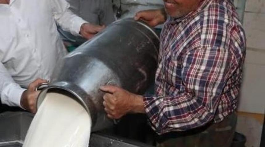 Aydın&rsquo;da 23 milyon liralık &ccedil;iğ s&uuml;t destek &ouml;demesi