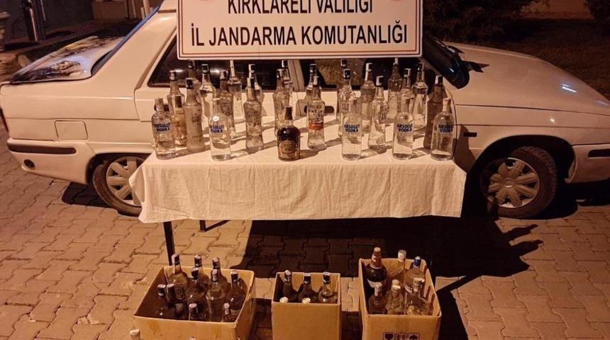 Kırklareli&rsquo;de ş&uuml;pheli ara&ccedil;tan 150 litre ka&ccedil;ak i&ccedil;ki ele ge&ccedil;irildi