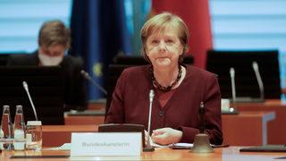 Merkel giderayak seçimi kaybetti