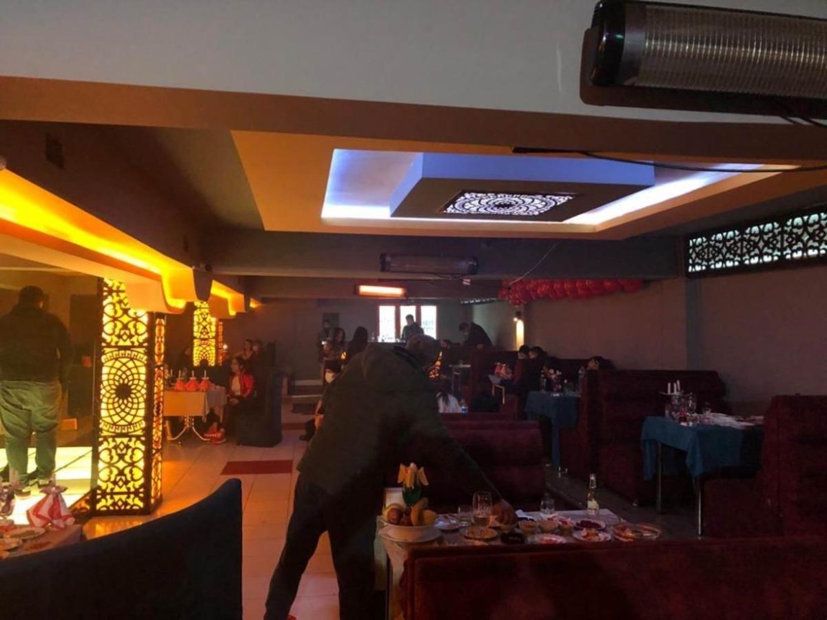 Konya&rsquo;da yasak dinlemeyen ruhsatsız eğlence mekanları yine basıldı