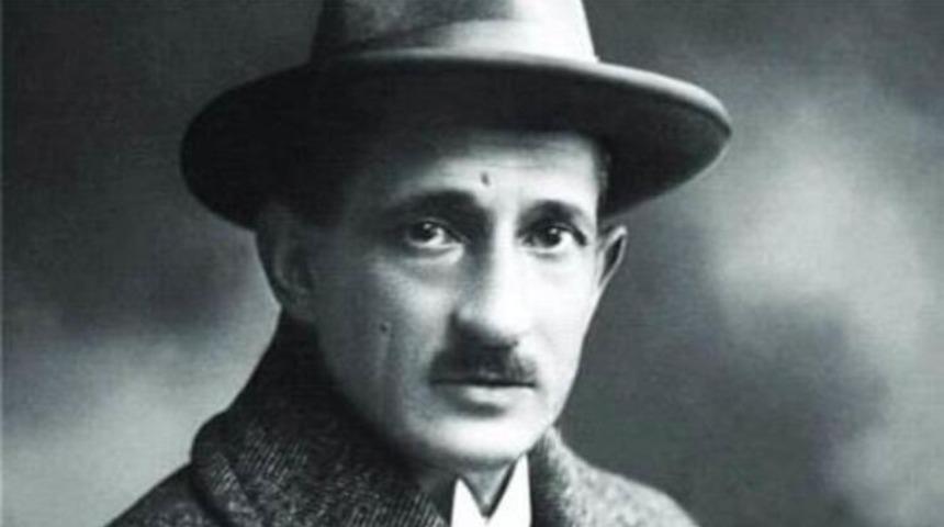 Tarihin tozlu sayfalarına gömülen olayları gün yüzüne çıkartıyoruz! 15 Mart tarihte bugün neler oldu?