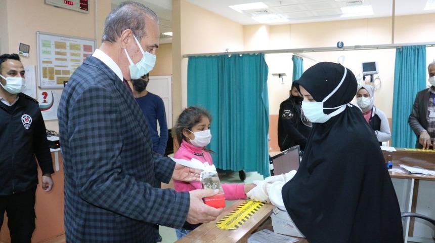 Yalçınkaya’dan sağlık çalışanlarına ziyaret