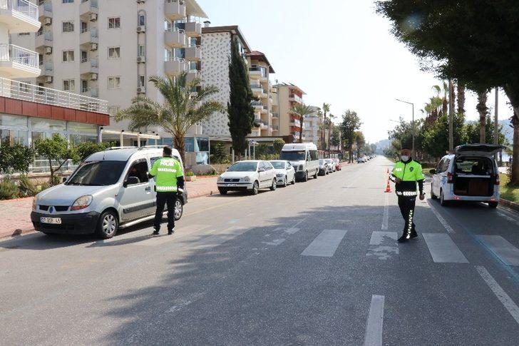 Alanya’da hafta sonu yasağa uymayanlara ceza yağdı G1