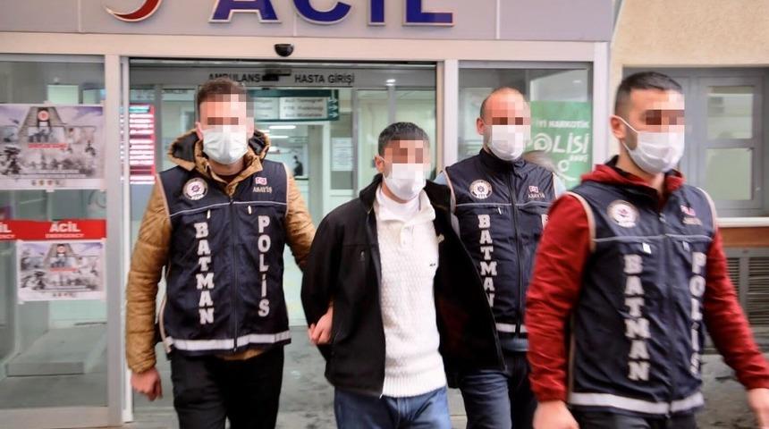 Batman&rsquo;da 21 yıl 5 ay kesinleşmiş hapis cezası bulunan su&ccedil; makinası yakalandı