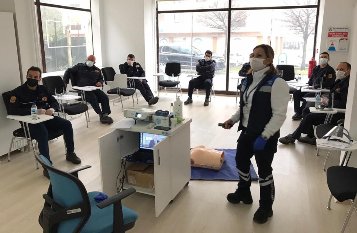 B&uuml;y&uuml;kşehir&rsquo;in ilk yardım eğitimleri başladı