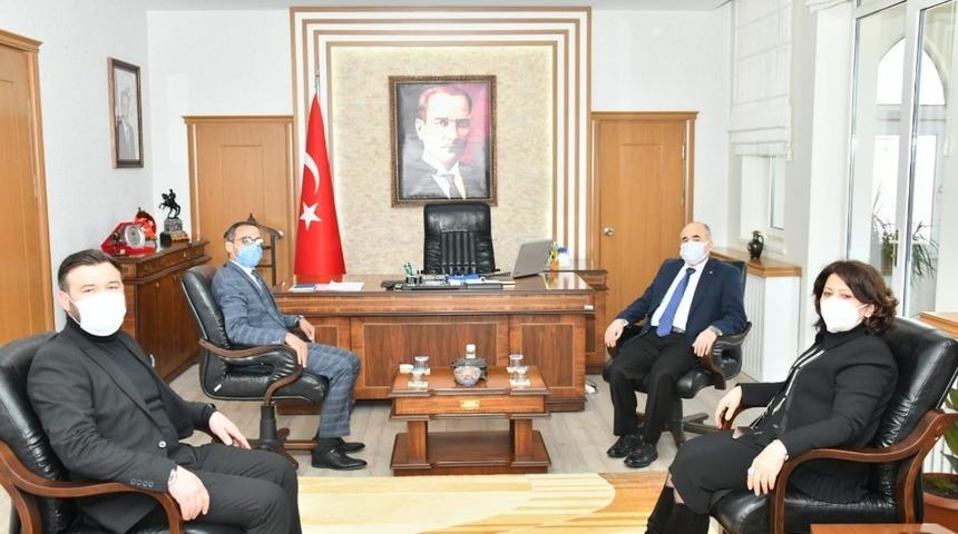 Vali Dağlı: "Eş-dost, akraba, hasta, taziye vb. ziyaretler bir s&uuml;re daha ertelensin"