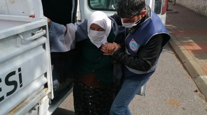 Melikgazi’de zabıta ekiplerinden örnek davranış