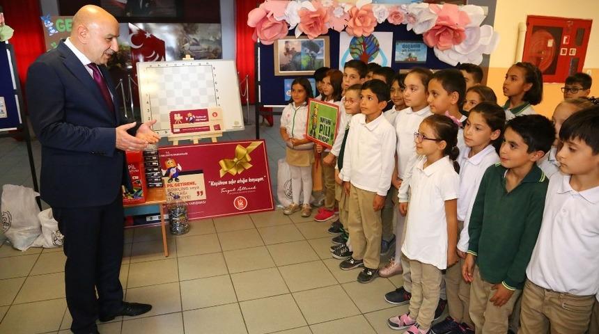 Ke&ccedil;i&ouml;ren&rsquo;de doğa dostu atık pil toplama yarışması