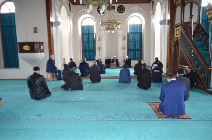 İl Sağlık Müdürü Kalkan: “Maske, mesafe ve hijyen şuan aşı kadar kıymetli” G3