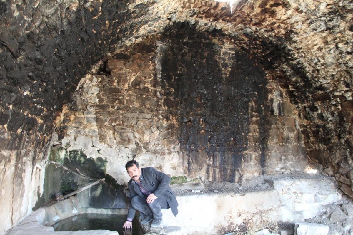 Siirt&rsquo;te k&ouml;yl&uuml;ler, 250 yıllık hamamın koruma altına alınmasını istiyor