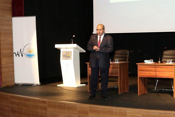 Van Büyükşehir Belediyesinin yeni personellerine eğitim semineri G2