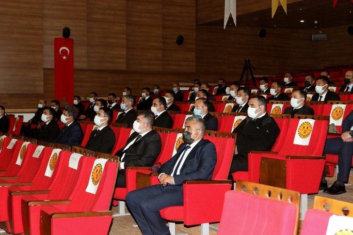 Van Büyükşehir Belediyesinin yeni personellerine eğitim semineri G4