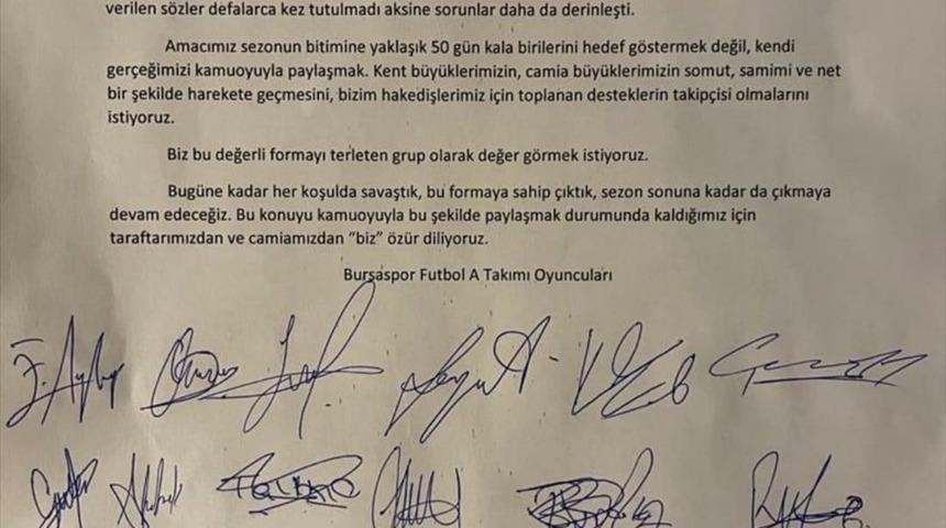Bursaspor Divan Başkanlık Kurulundan y&ouml;netime istifa &ccedil;ağrısı: