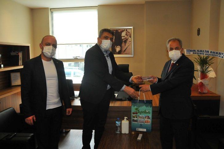 Başkan Akkaya sağlık çalışanların Tıp Bayramı’nı kutladı G3