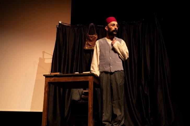 İpekyolu Belediyesi tarafından “Âkif Olmak” isimli oyun sahnelendi G2