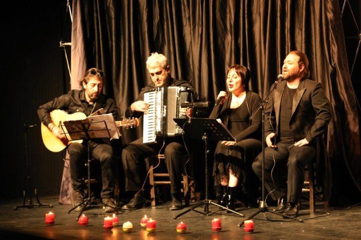 İpekyolu Belediyesi tarafından “Âkif Olmak” isimli oyun sahnelendi G5