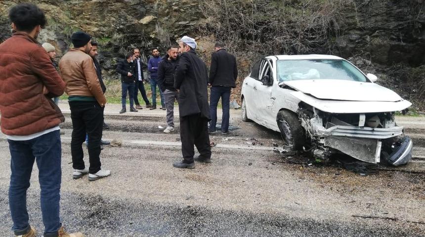 Freni boşalan otomobil şarampole yuvarlandı: 1 yaralı