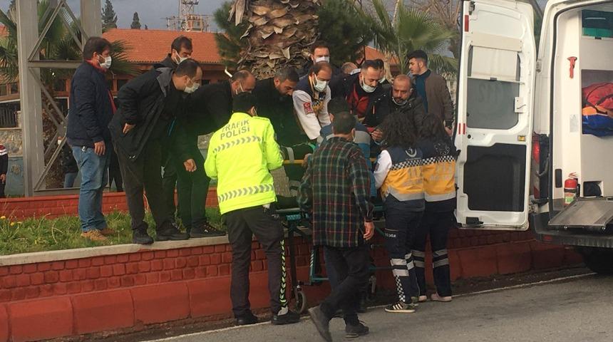 Aydın’ın üst geçitten atlayan genç ağır yaralandı