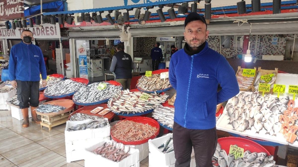 (&Ouml;zel) Balık tezg&acirc;hlarında balık bolluğu