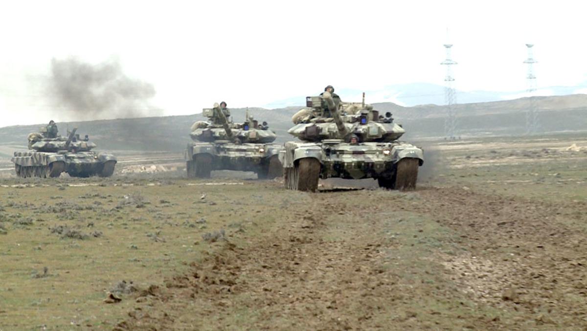 Azerbaycan&rsquo;dan dev askeri tatbikat