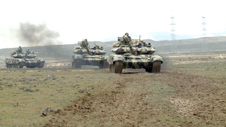 Azerbaycan’dan dev askeri tatbikat G1