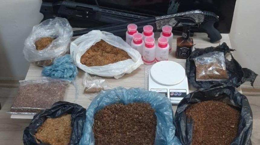 Ceyhan&rsquo;da uyuşturucu satıcılarına operasyon: 11 g&ouml;zaltı