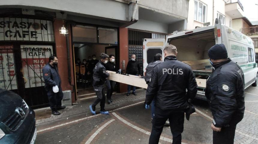 Düzce'de dehşet! Tartıştığı karısını bıçakla öldürüp intihar etti