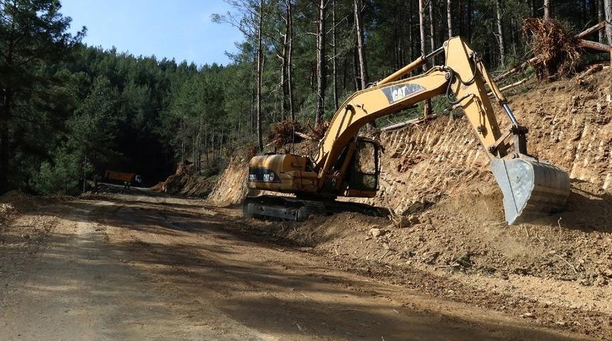 Anamur&rsquo;da 7 mahallenin kullandığı grup yolu iyileştiriliyor