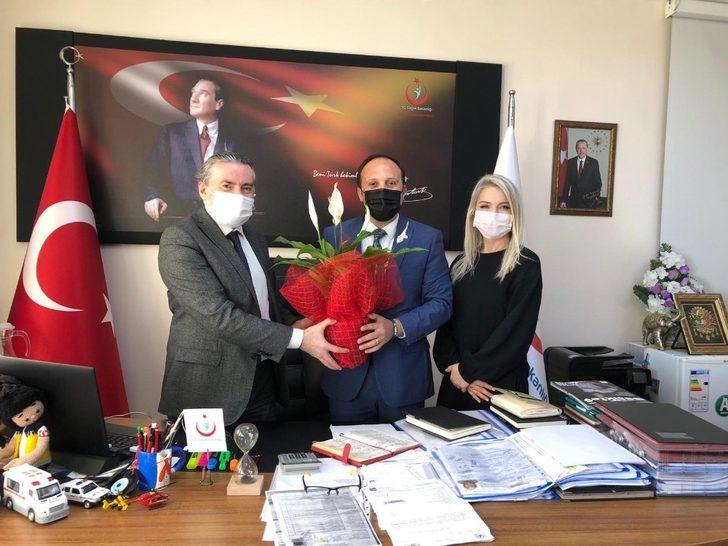 Gönül Elçileri sağlıkçıların bayramını kutladı G3