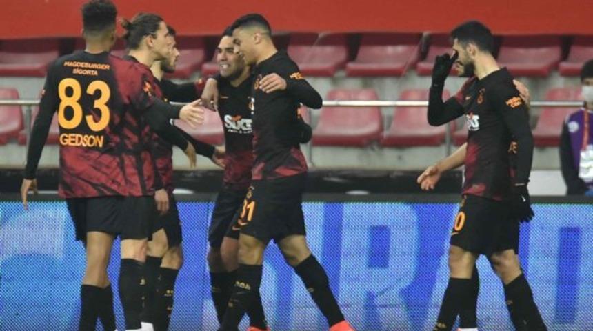 Mustafa Muhammed soyuldu