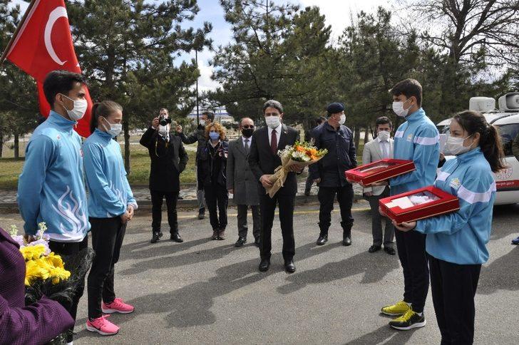 Çanakkale’den Ankara’ya giden ‘Kutsal Emanetler’ Eskişehir’de el değiştirdi G1