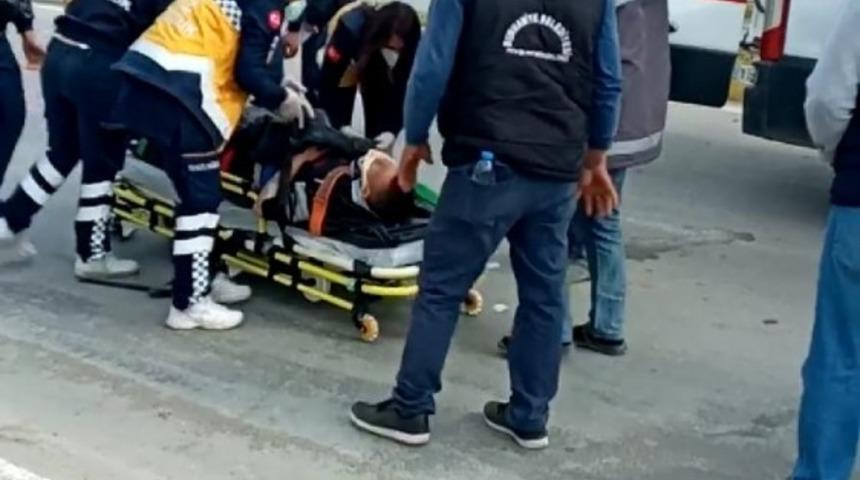 Burhaniye&rsquo;de motosiklet kazasında iki kişi yaralandı