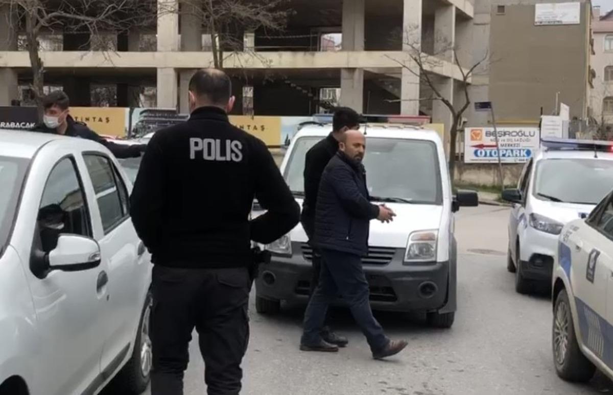 İcra i&ccedil;in gelen avukata kurşun