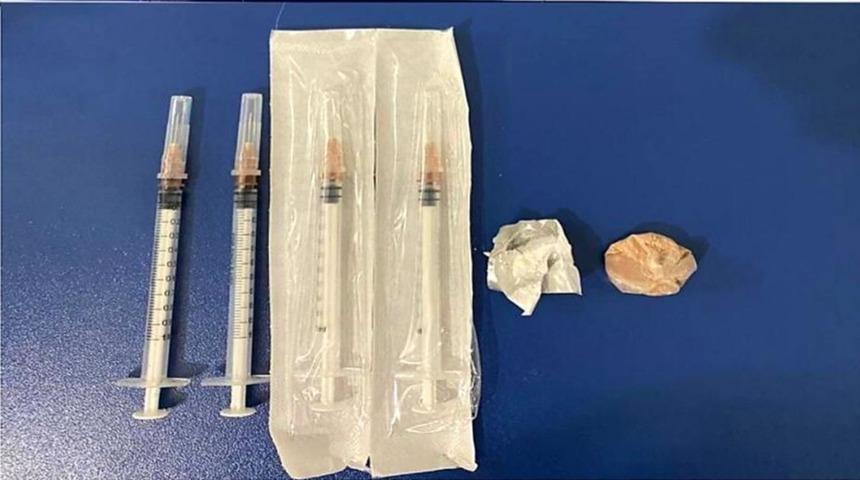 Ticari takside uyuşturucu madde ile yakalandılar