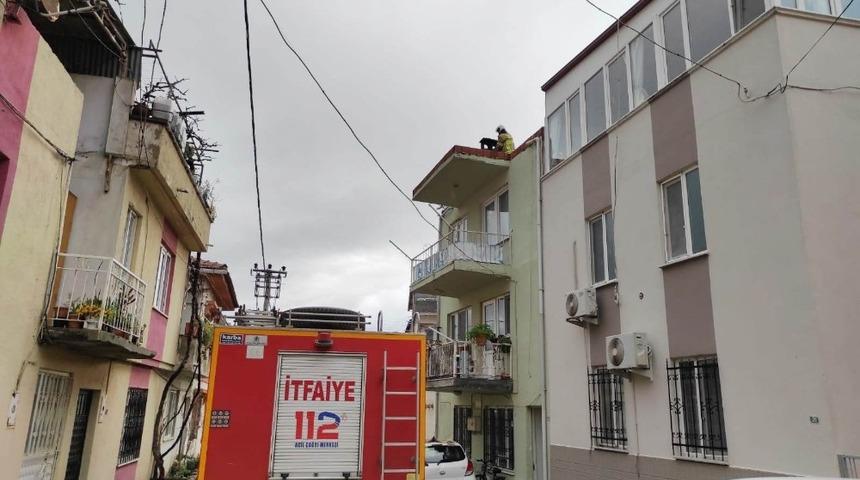 Burhaniye&rsquo;de baca yangını korkuya neden oldu