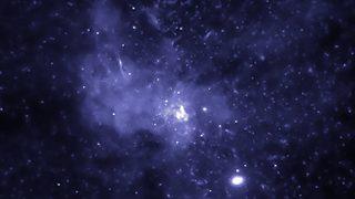 Devasa bir kara deliğin saatte yaklaşık 177 bin kilometre hızla uzayda yol aldığı keşfedildi