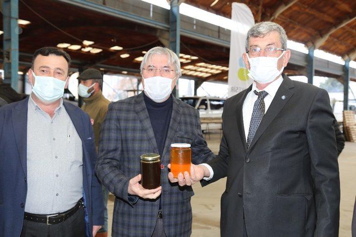 İvrindili arıcılara arı yemi desteği G4