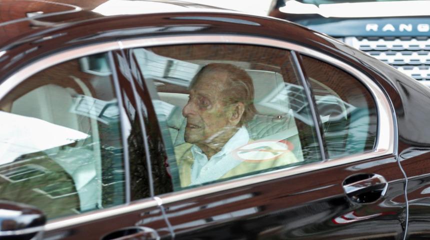 100 yaşındaki Prens Philip, 28 gün sonra hastaneden taburcu edildi