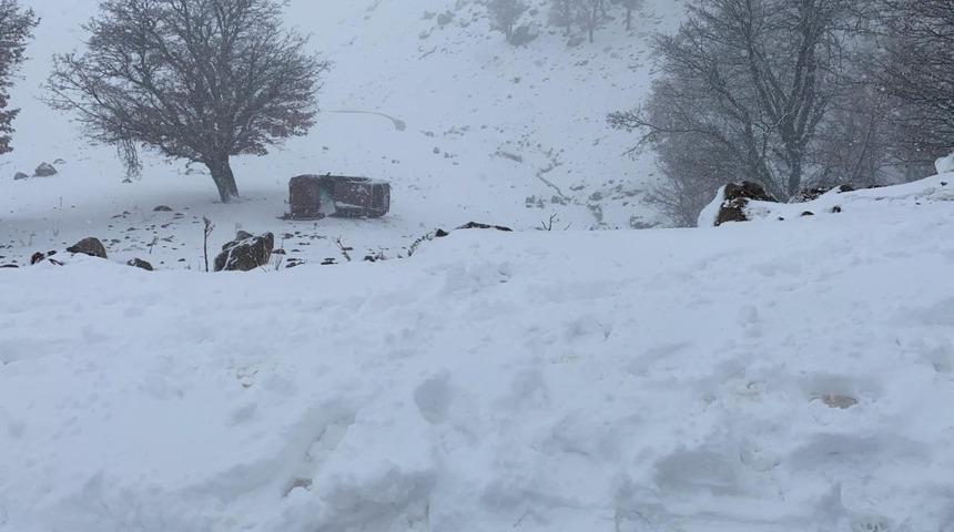 Konya&rsquo;da otomobil devrildi: 5 yaralı