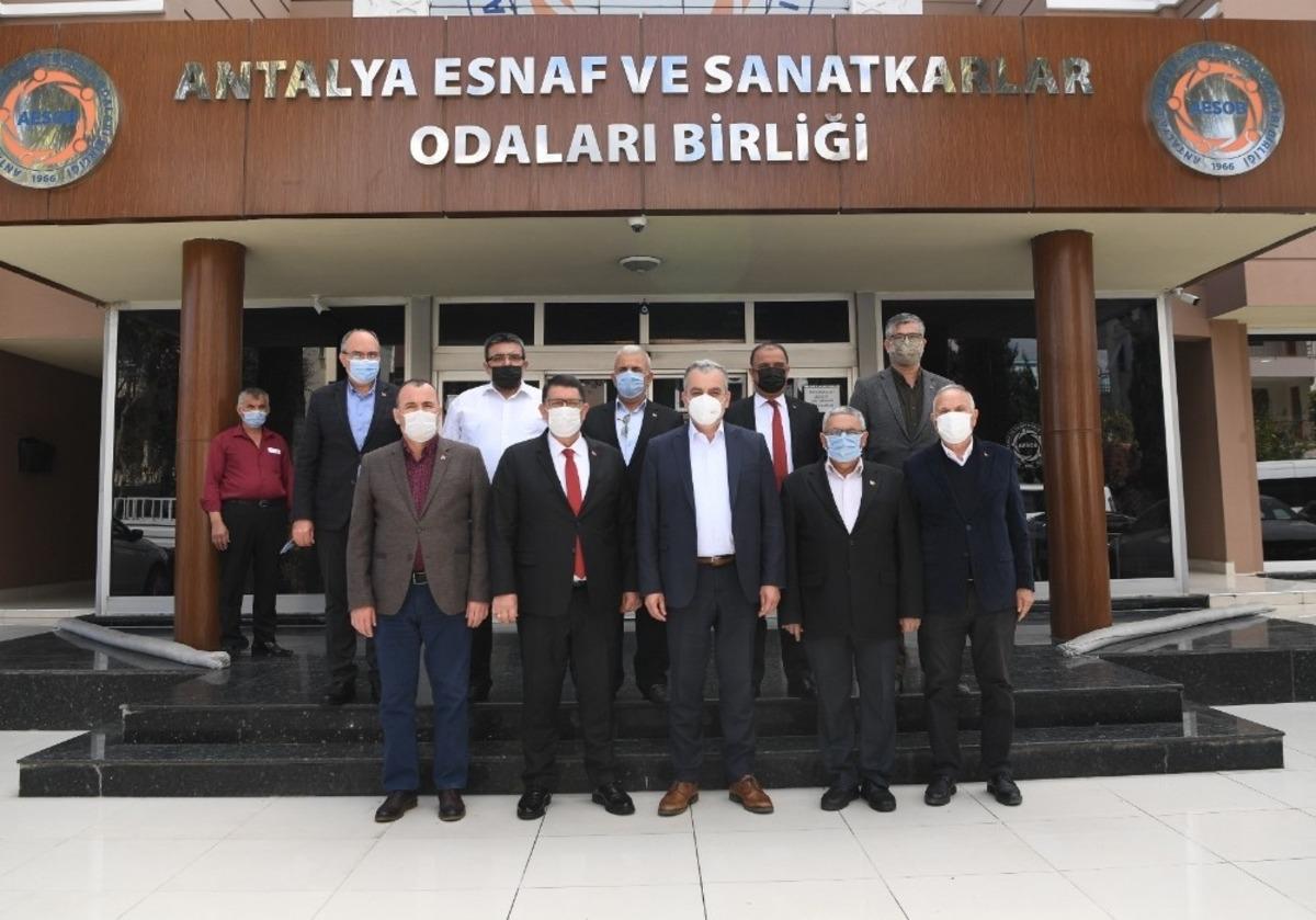 Başkan Esen, &lsquo;Konyaaltı Esnafım&rsquo; projesini esnafa anlattı