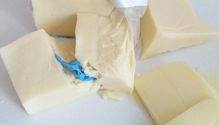 Kocaeli'de akılalmaz olay: Marketten aldığı kaşar peynirinden eldiven çıktı