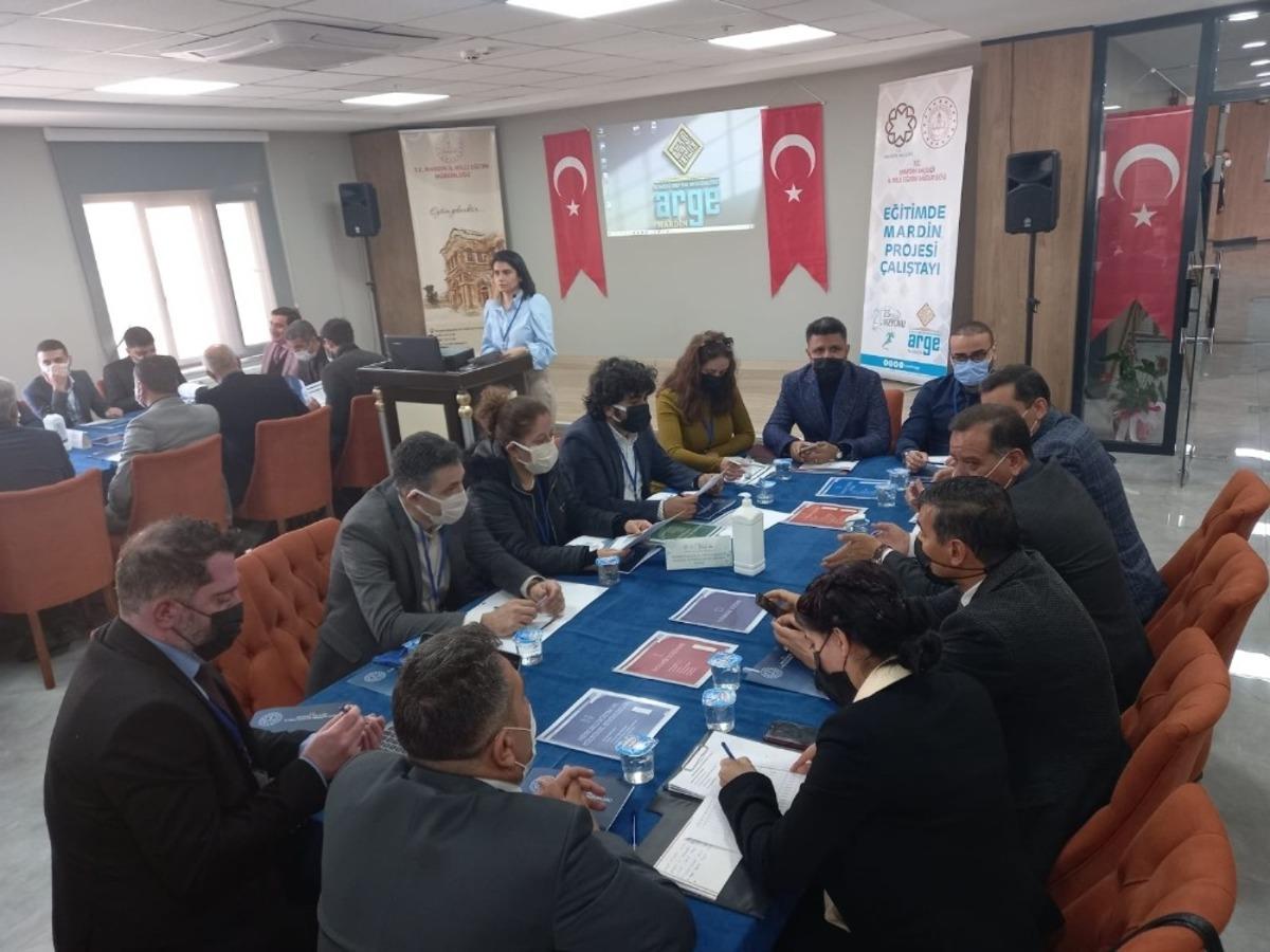 Mardin&rsquo;de eğitim masaya yatırıldı