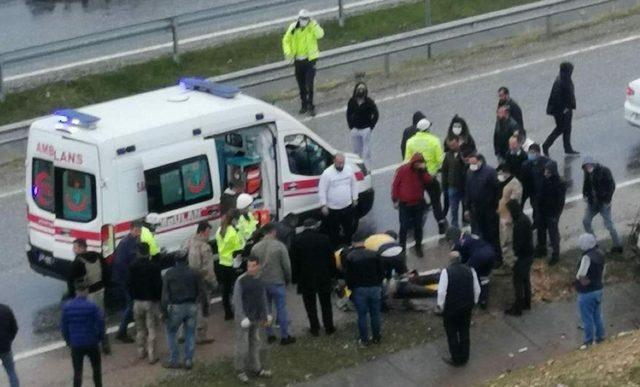 Siirt’te minibüs ile motosiklet çarpıştı: 1 yaralı